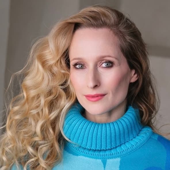 Csillag Zsuzsi portré fotója